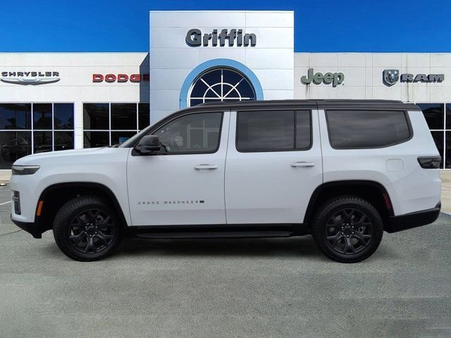 New 2026 Bright White Clear-Coat Exterior Paint Jeep Upland image 10