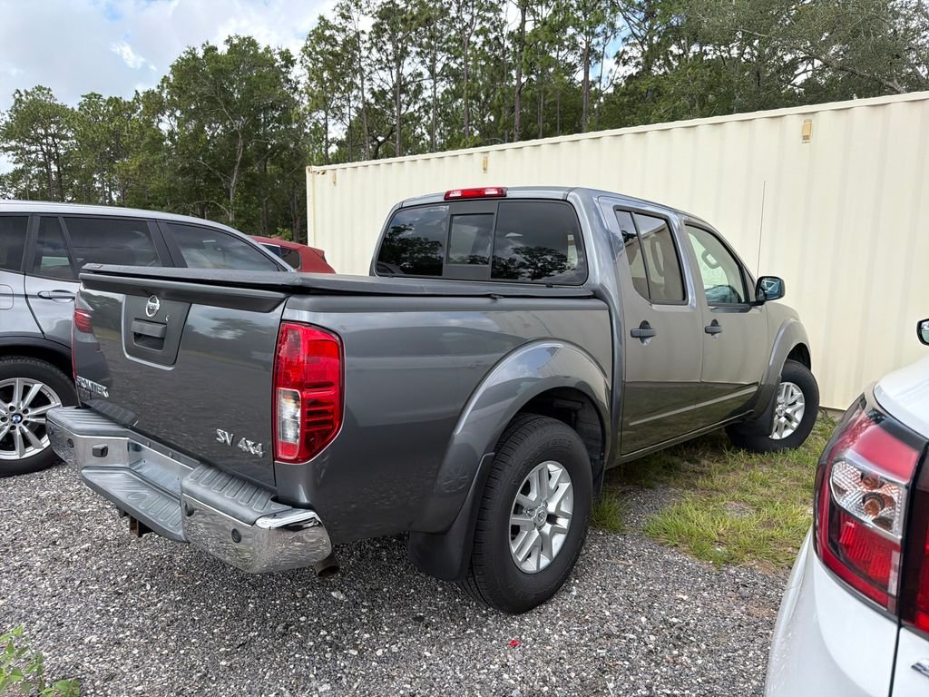 Used 2021 Gray Nissan SV image 5