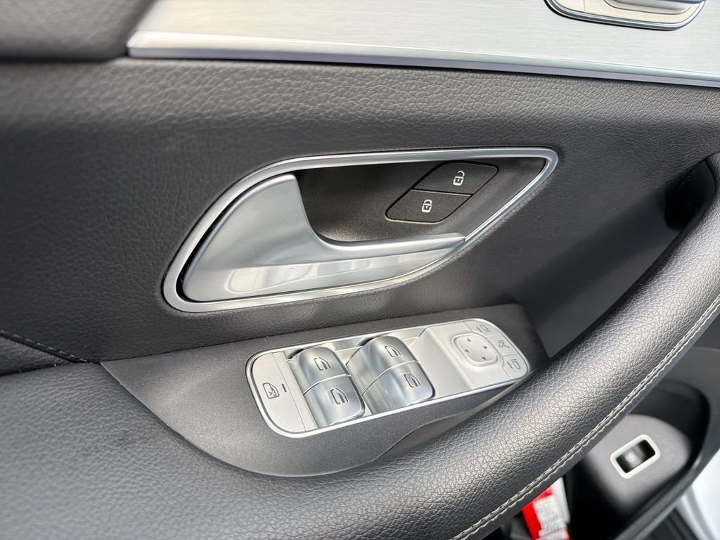 Used 2025 Black Mercedes-Benz GLE 350 image 19