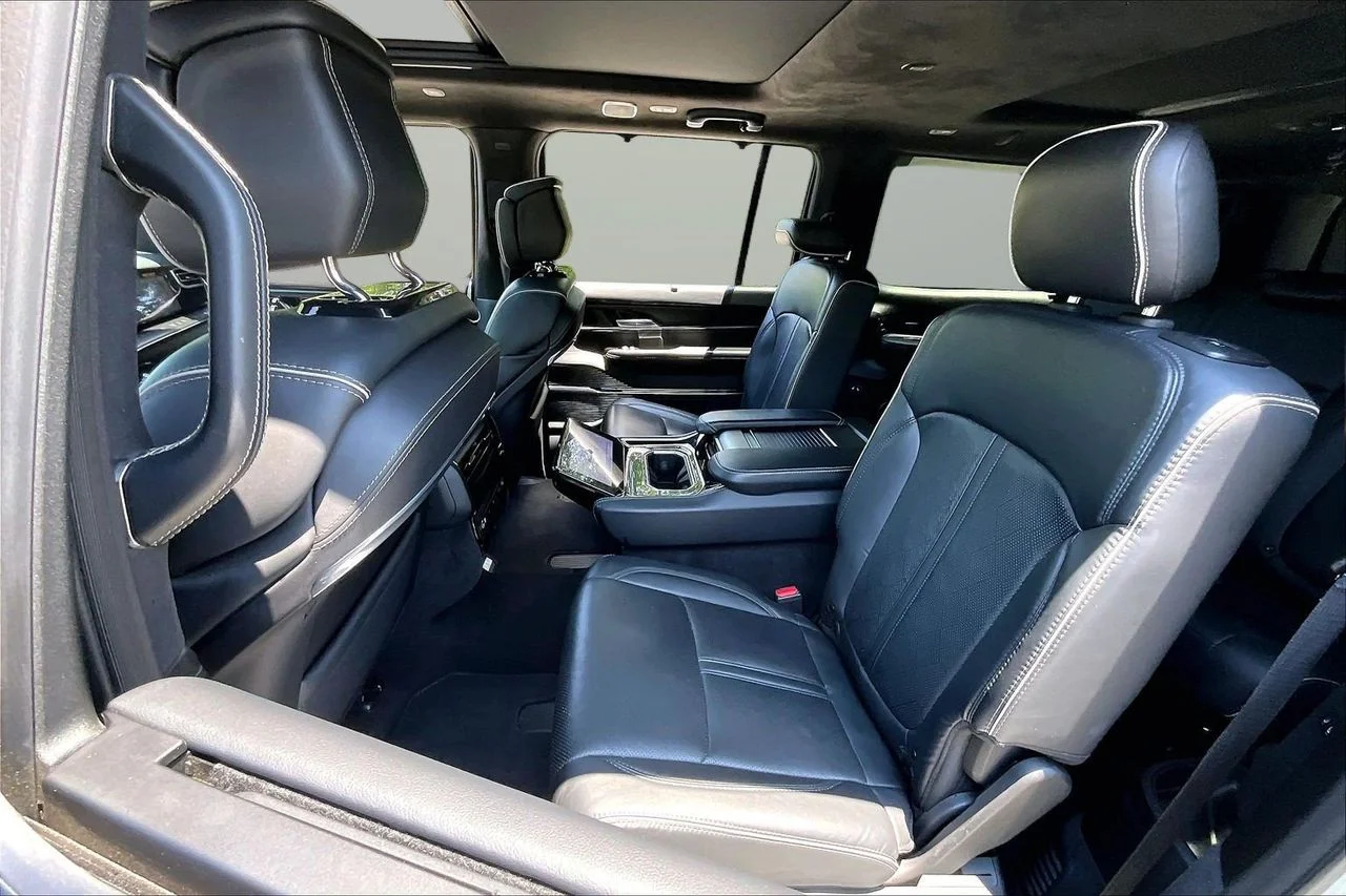 Certified Used 2024 White Jeep Series II image 23
