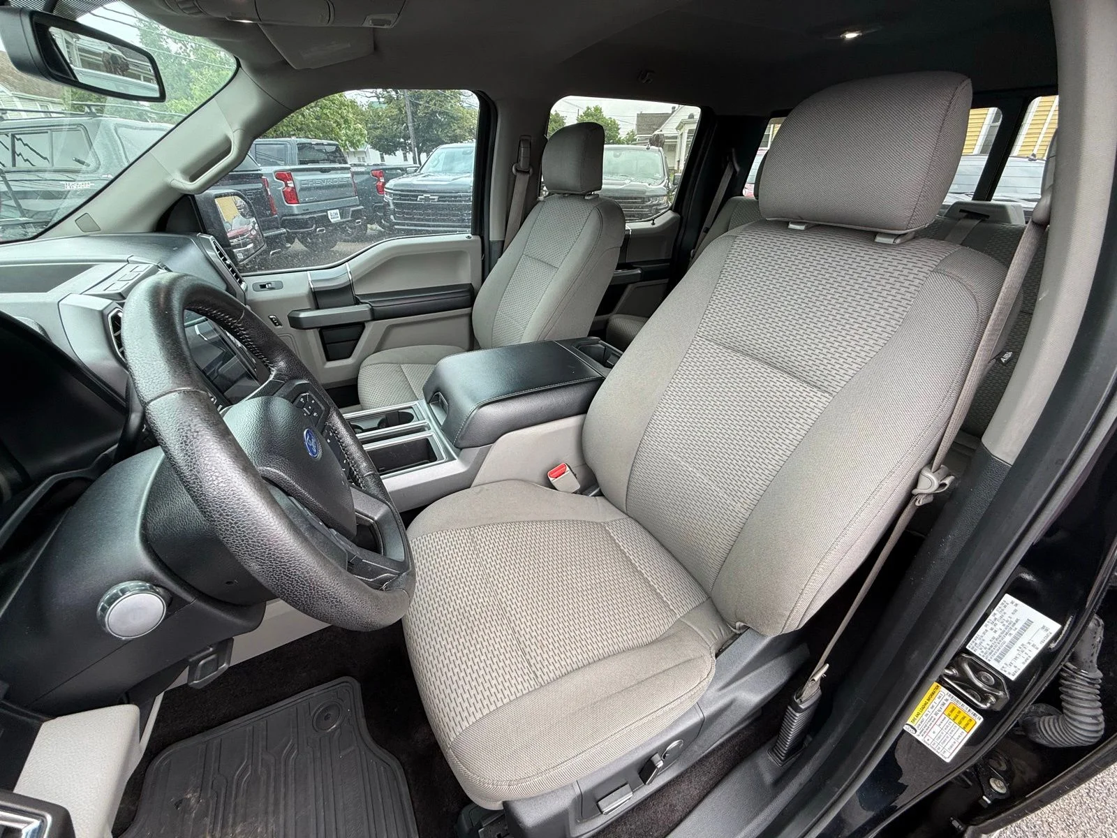 Used 2016 Black Ford XLT image 14