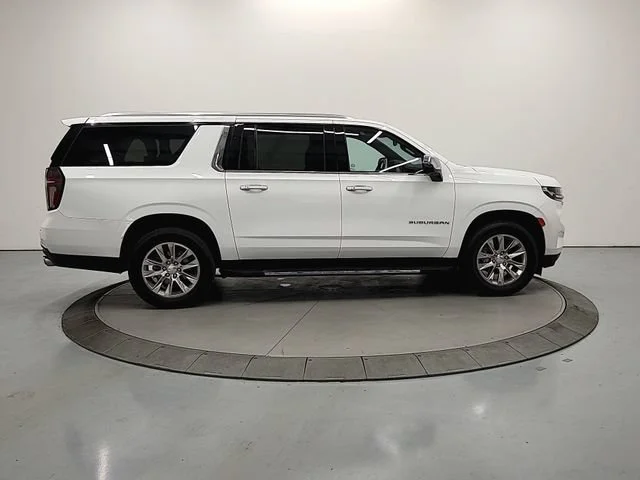 Used 2023 SUMMIT WHITE Chevrolet Premier image 9