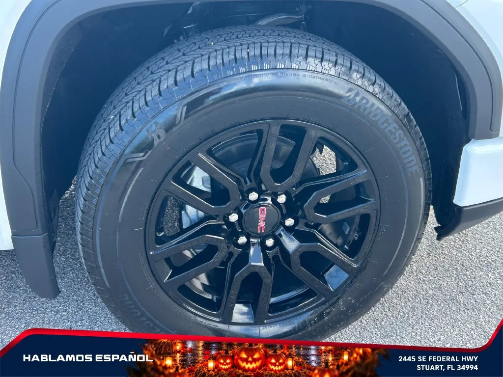 New 2026 Summit White GMC Elevation image 21