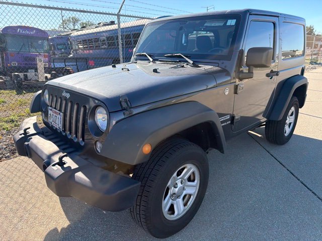 Used 2014 Gray Jeep Sport image 2
