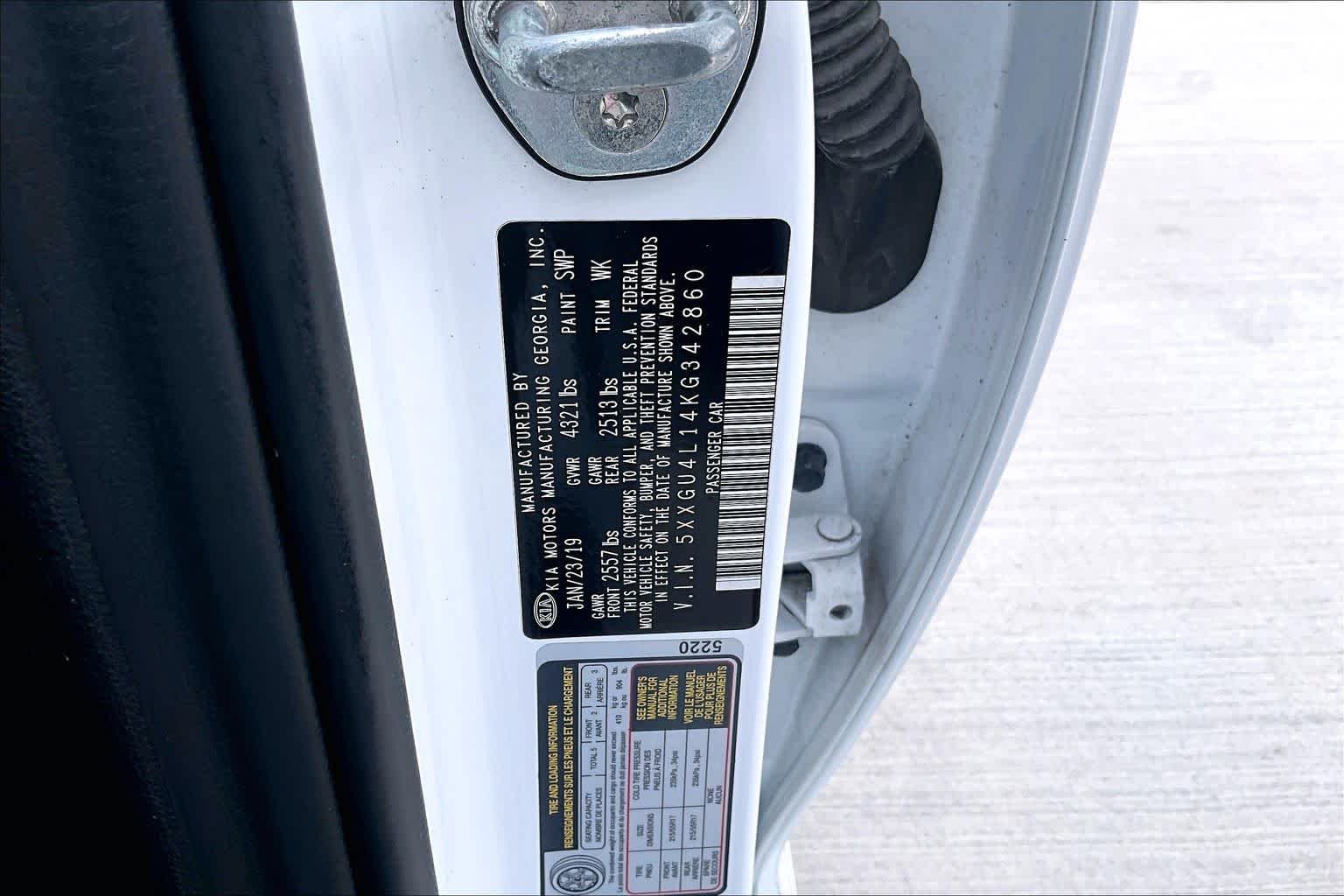 Used 2019 Snow White Pearl Kia EX image 34