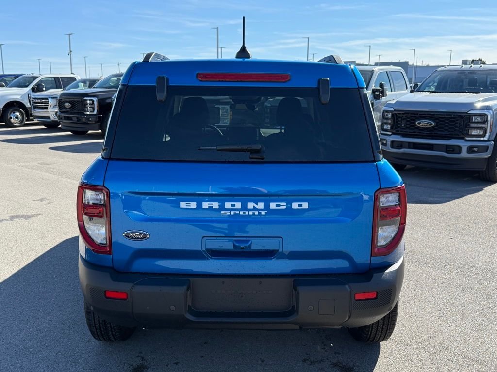 New 2025 Velocity Blue Metallic Ford Big Bend® image 35
