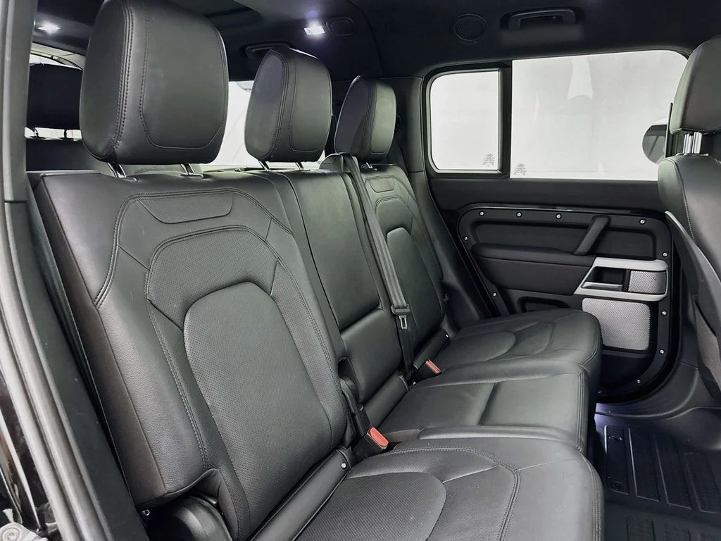 Used 2024 Black Land Rover S image 28