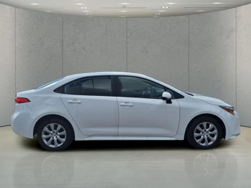 2024 Toyota Corolla LE - Photo 6