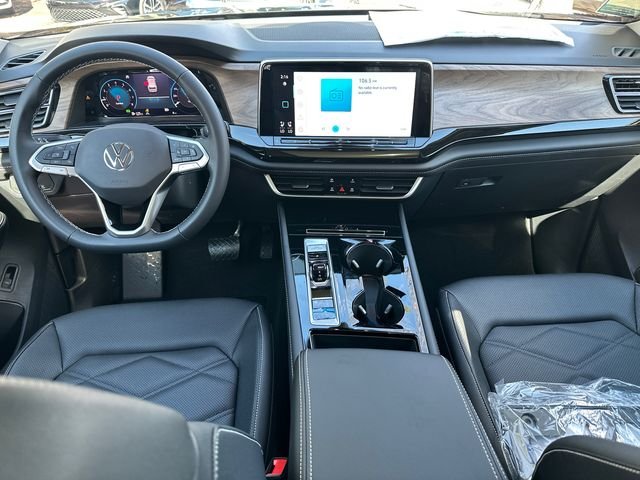 New 2026 Black Volkswagen 2.0T SE w/Technology image 15