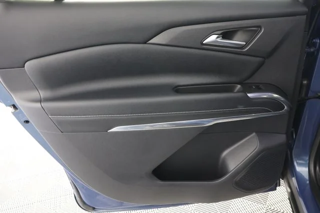 Used 2024 Blue Chevrolet LT image 26
