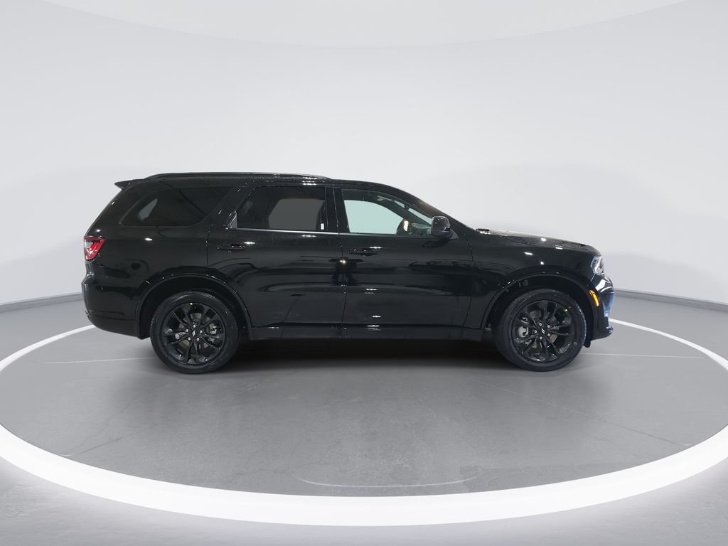 New 2026 Diamond Black Clear-Coat Exterior Paint Dodge GT image 9