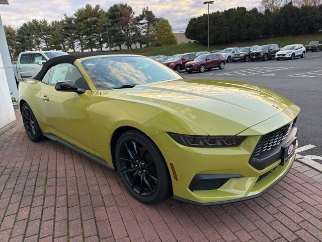 2025 Ford Mustang EcoBoost Convertible's photo