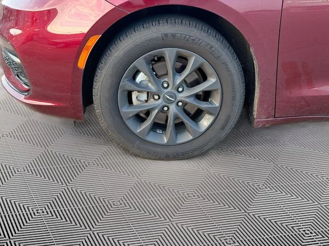 Used 2021 Red Chrysler Touring L image 7
