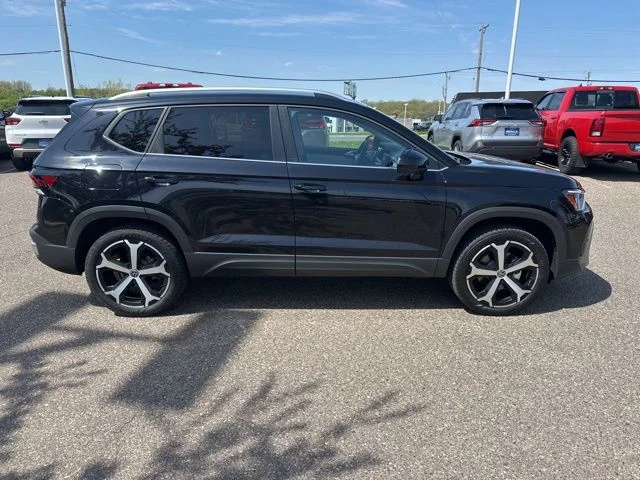 Certified 2025 Volkswagen Taos SEL with VIN 3VV4C7B27SM047365 for sale in Inver Grove Heights, Minnesota