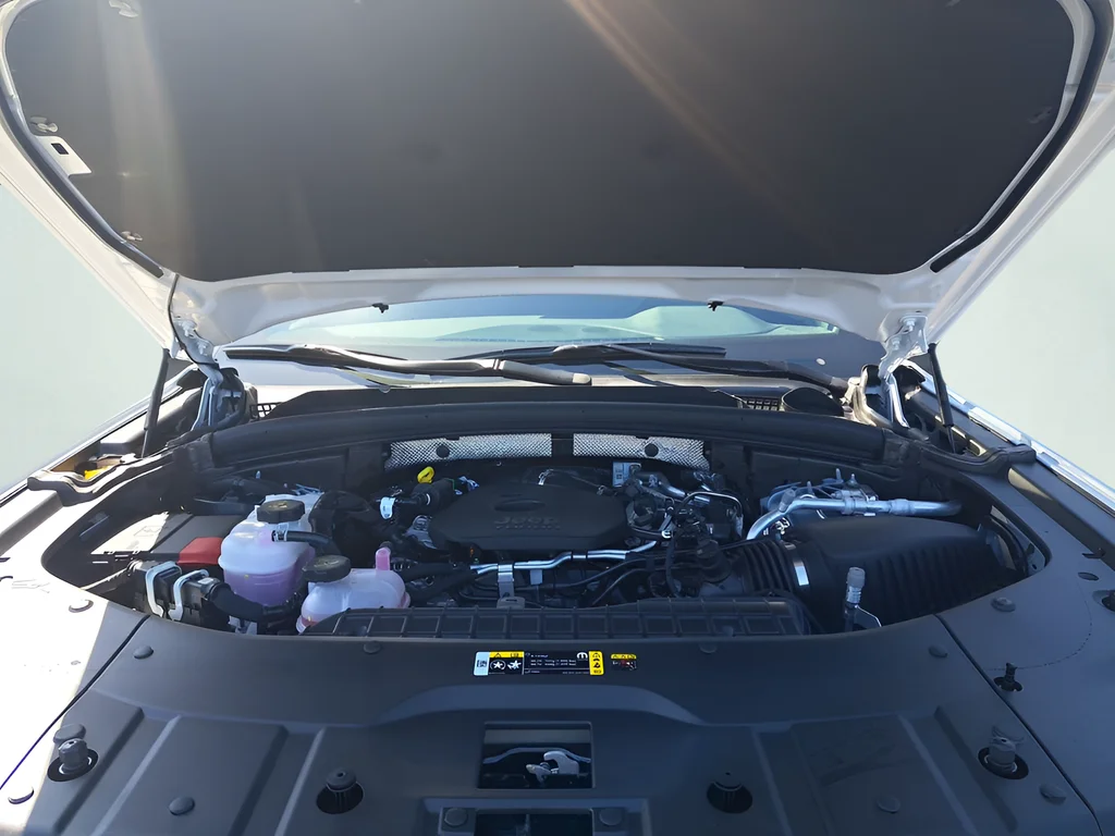 New 2026 Bright White Clearcoat Jeep Altitude image 26