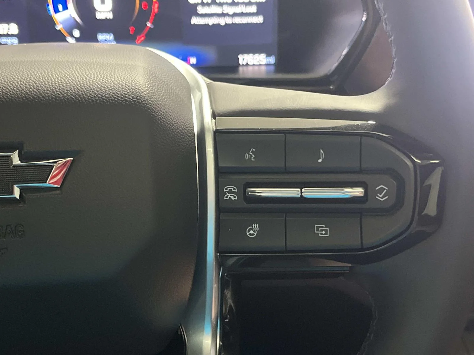 Used 2024 Black Chevrolet ZR2 image 18