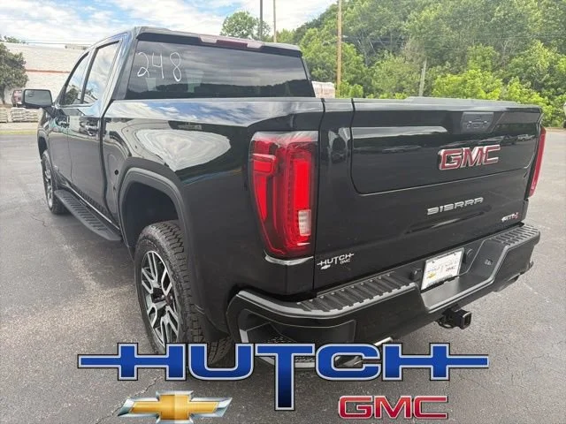 Used 2021 ONYX BLACK GMC AT4 image 4