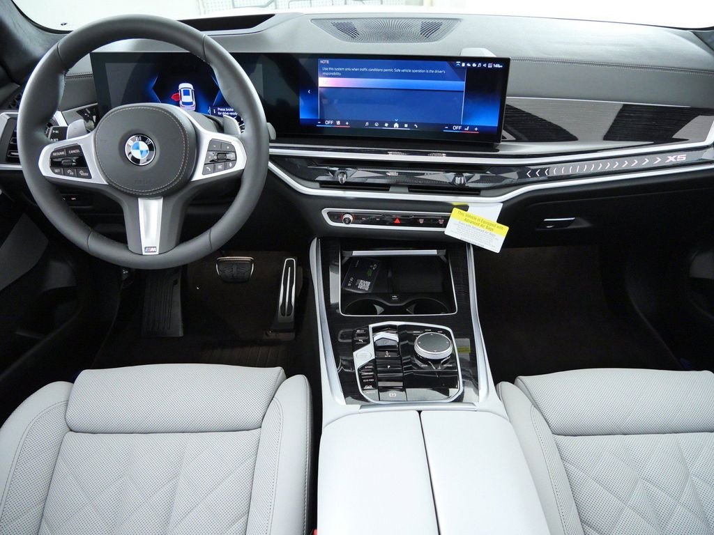 New 2026 Alpine White BMW xDrive40i image 5