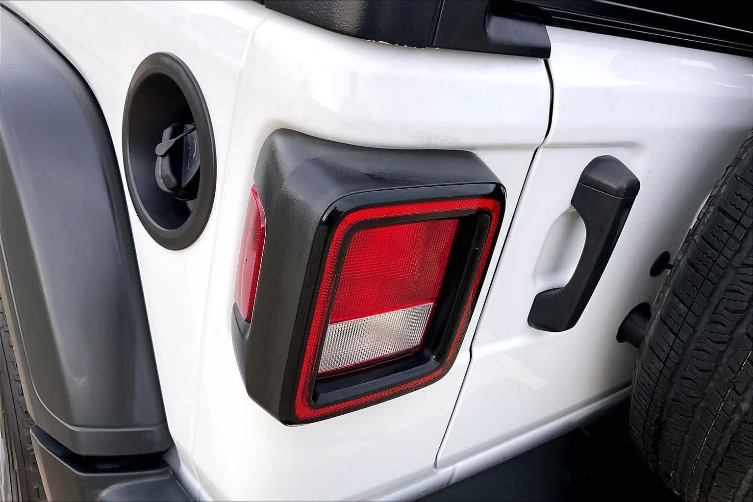 Used 2024 Bright White Clearcoat Jeep Sport S image 28