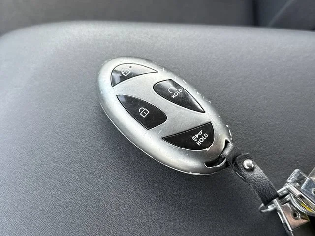 Used 2024 Transmission Blue Hyundai SEL image 28