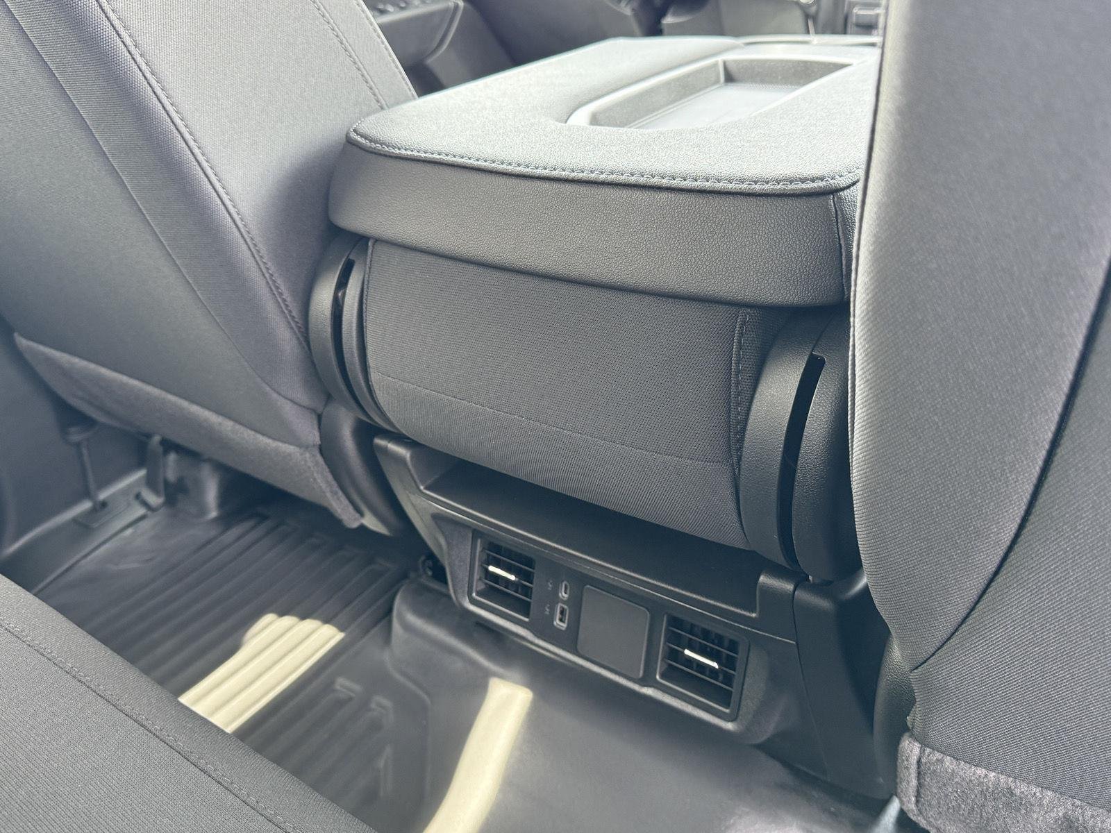 2025 GMC Sierra 2500HD Pro - Photo 16
