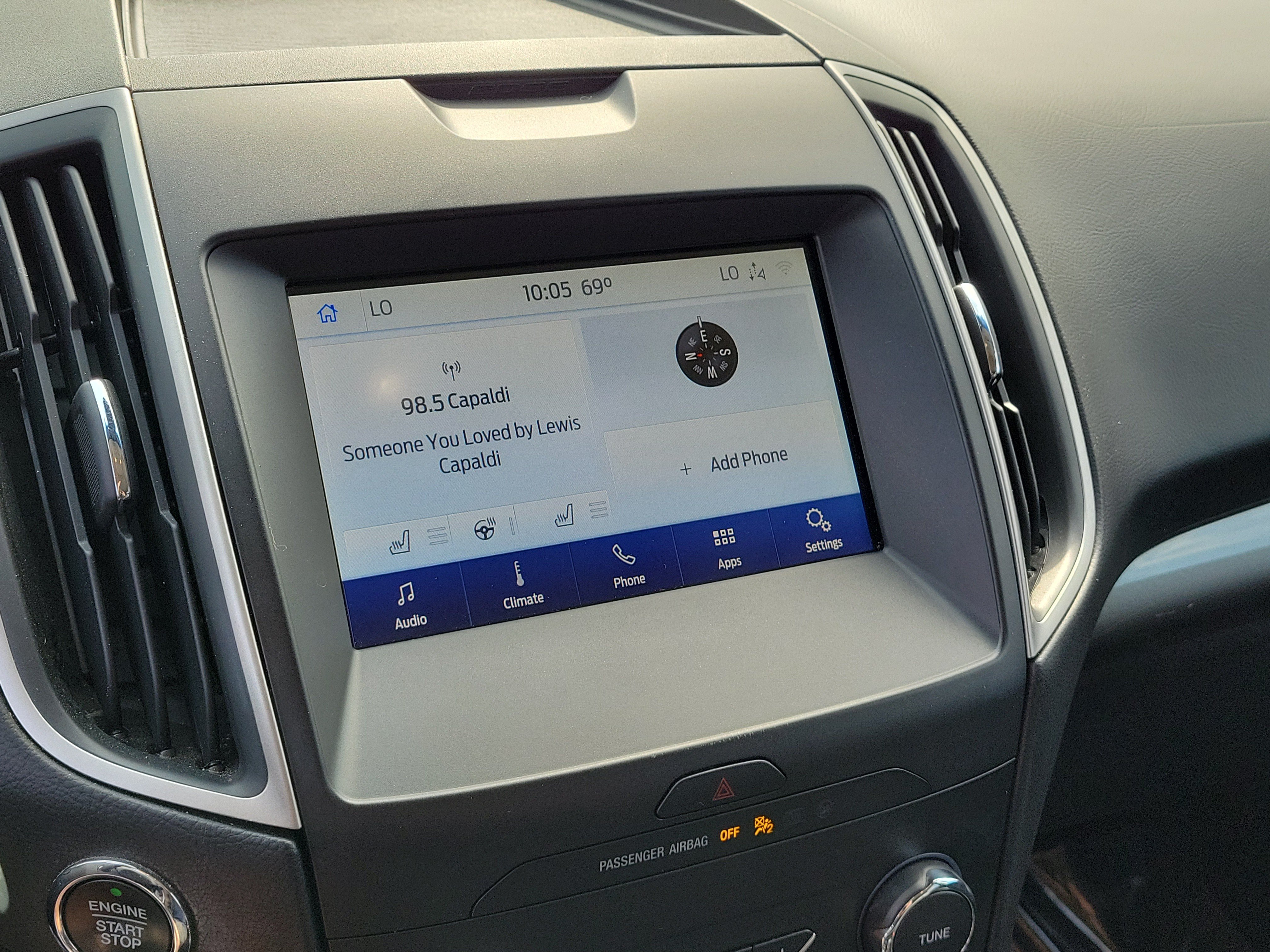 Used 2020 Gray Ford SEL image 28