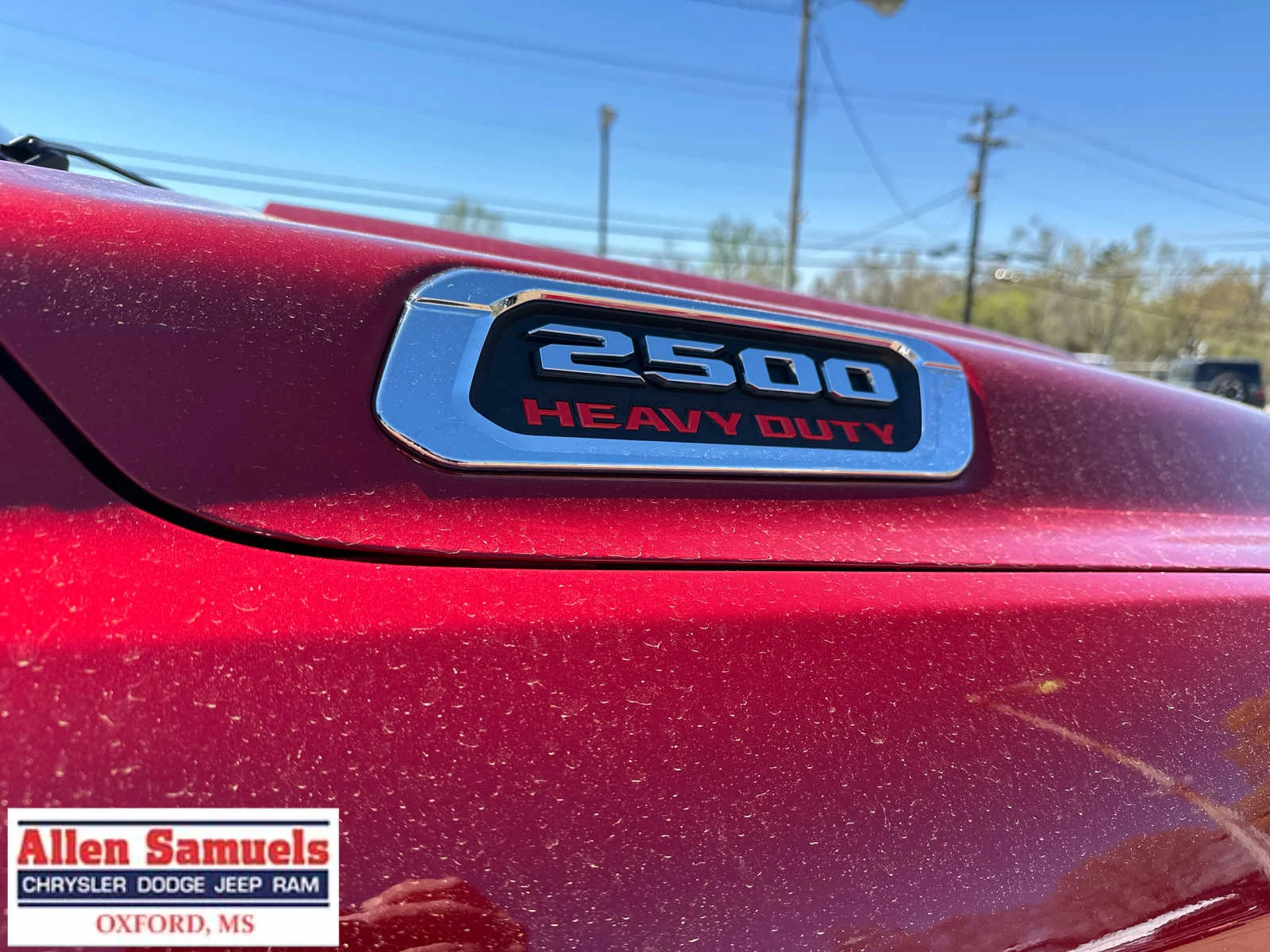 New 2026 Molten Red Pearl-Coat Exterior Paint RAM Tradesman image 50