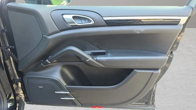Used 2018 Black Porsche Base image 28