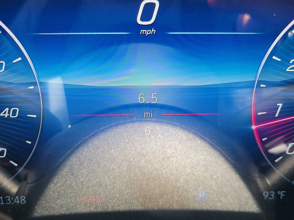 New 2027 Polar White Mercedes-Benz GLC 300 image 23