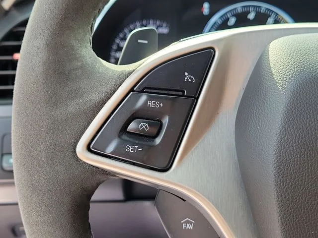 2017 Chevrolet Corvette 2LT - Photo 27