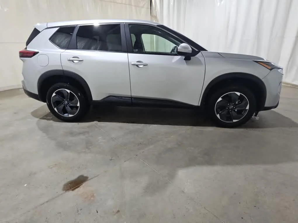 Used 2025 Brilliant Silver Metallic Nissan SV image 9