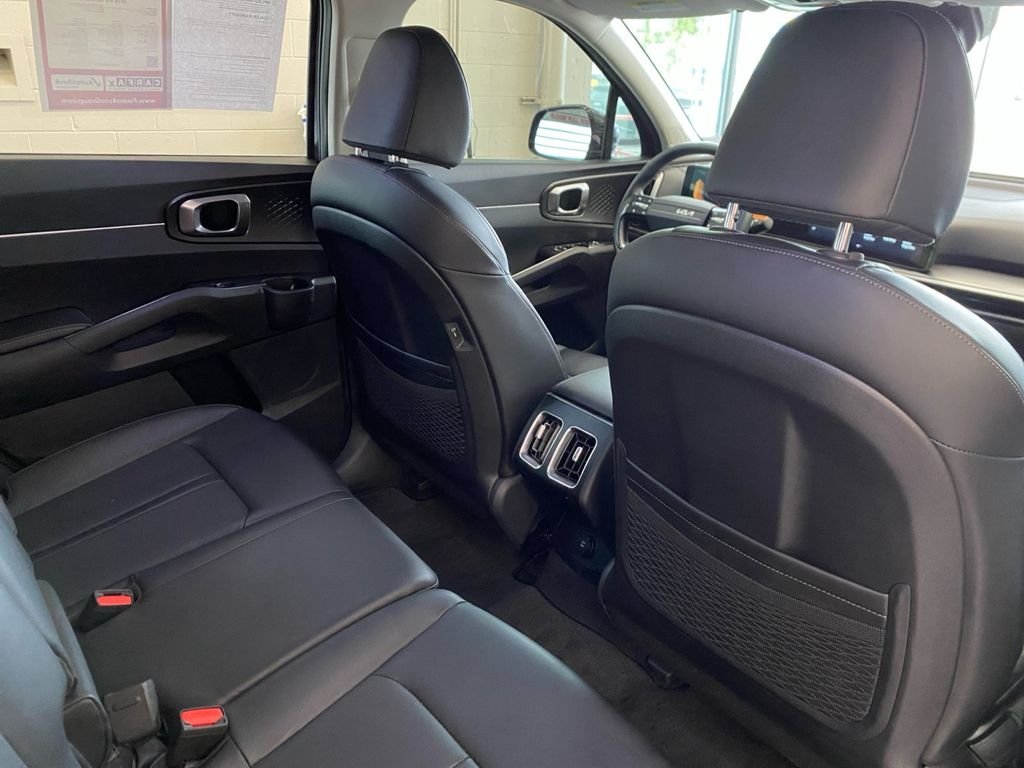 2026 Kia Sorento S - Photo 17