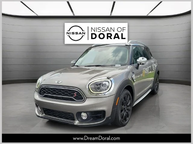 Used 2018 Silver MINI Base image 1