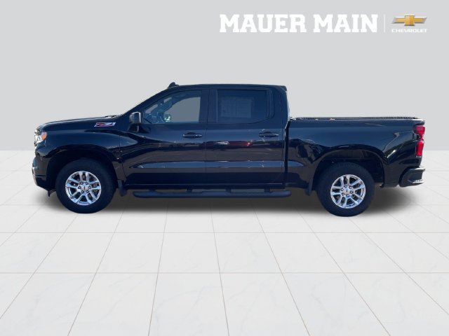 Certified Used 2022 BLACK Chevrolet RST image 2