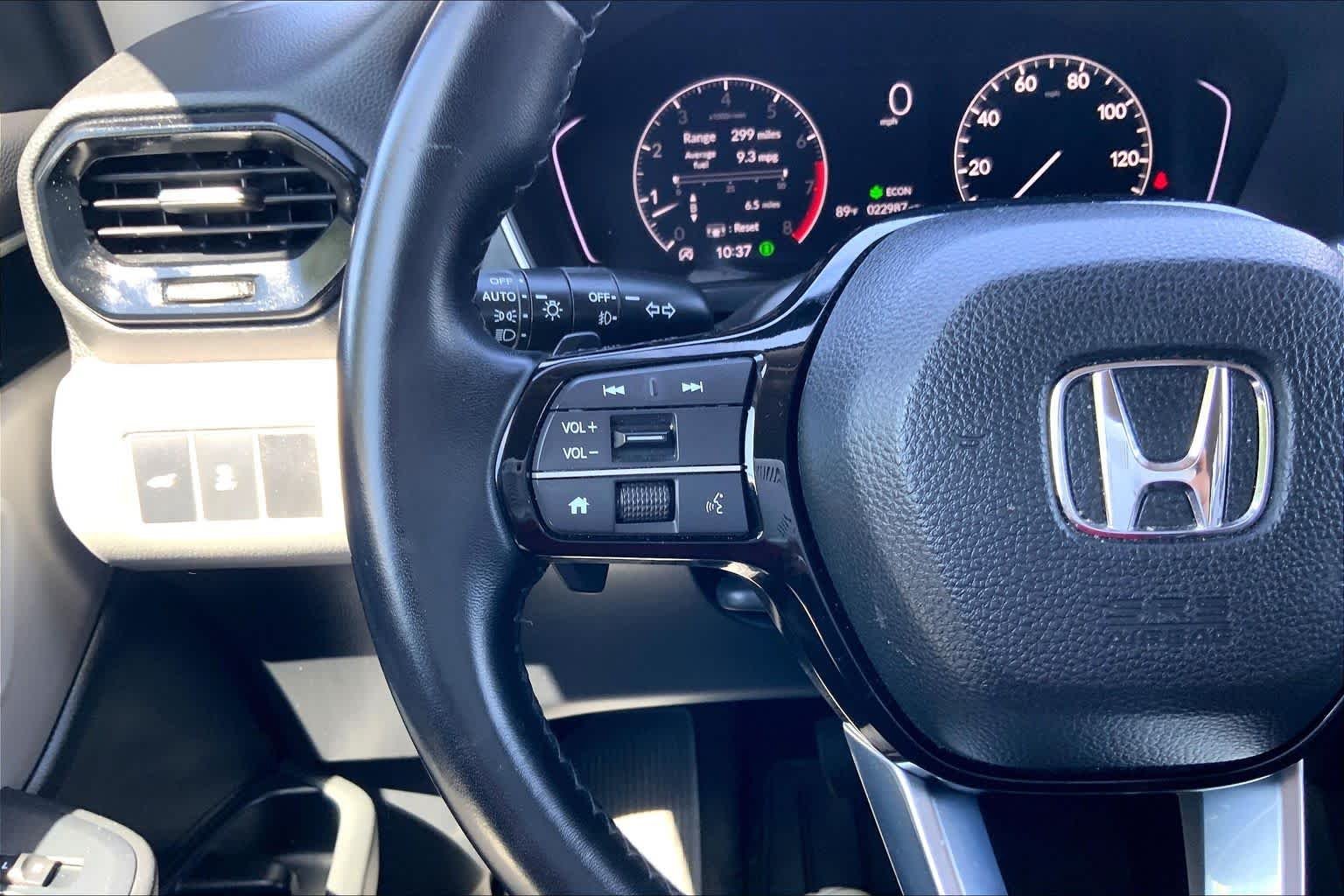 Used 2025 Obsidian Blue Pearl Honda EX-L image 23