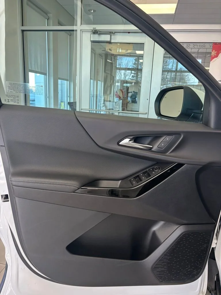 2026 Chevrolet Equinox LT - Photo 7