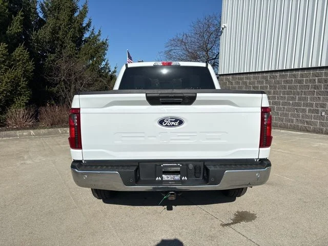 Certified Used 2024 Oxford White Clearcoat Ford XLT image 7