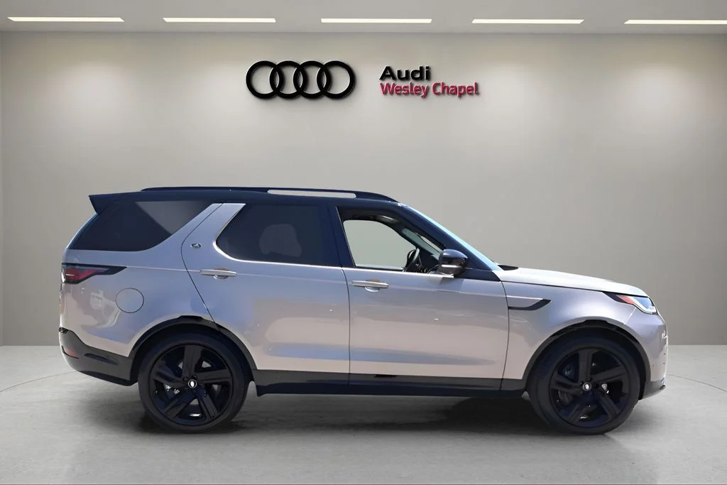 Certified Used 2025 Brown Land Rover Dynamic SE image 6