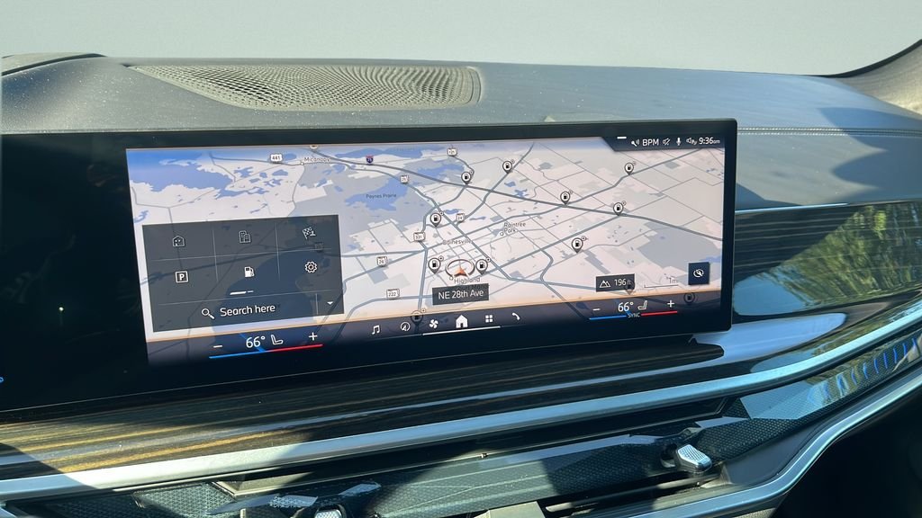 Used 2026 Black BMW xDrive40i image 22