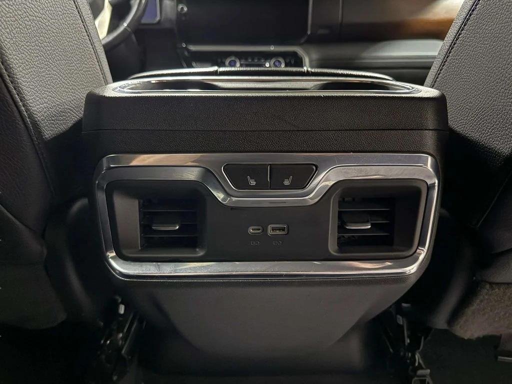 Used 2023 Onyx Black GMC Denali image 23