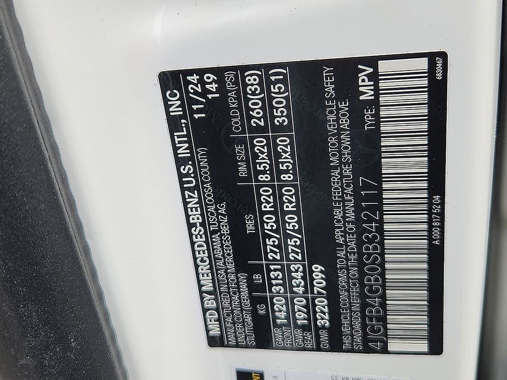 Certified Used 2025 Polar White Mercedes-Benz GLE 450e image 27
