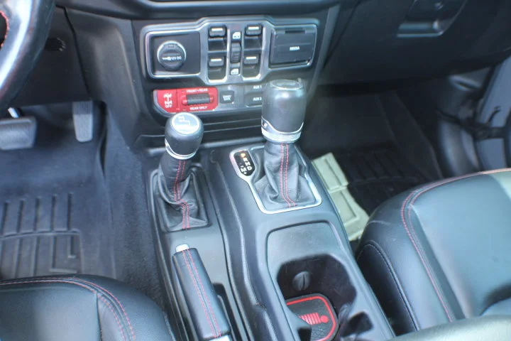 Used 2020 Gray Jeep Rubicon 4x4 image 10