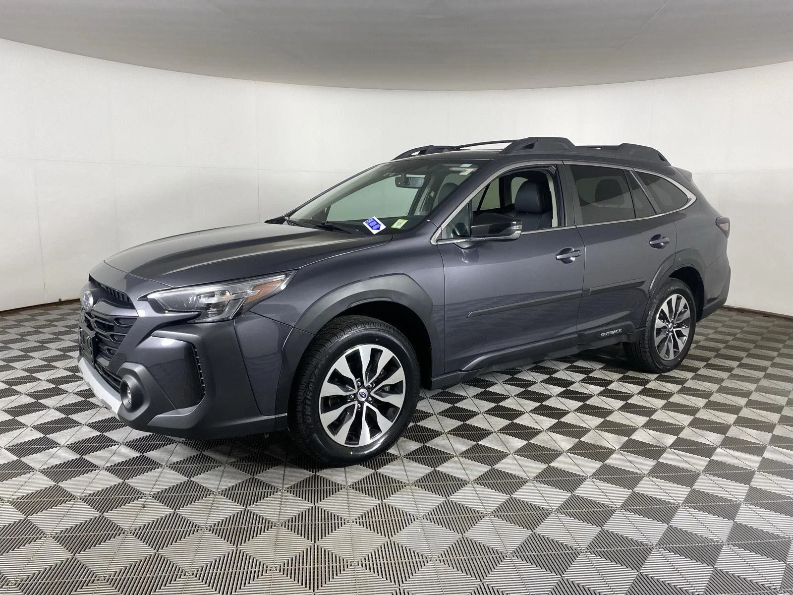 Used 2024 Magnetite Gray Metallic Subaru Limited image 4