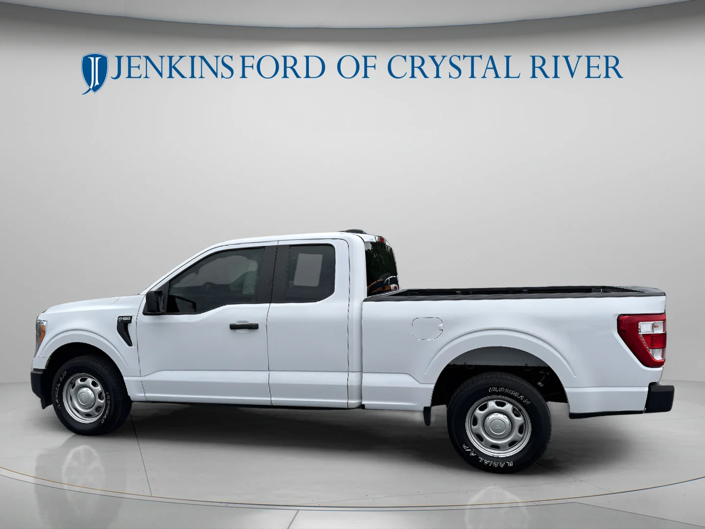 Used 2021 Oxford White Ford XL image 10