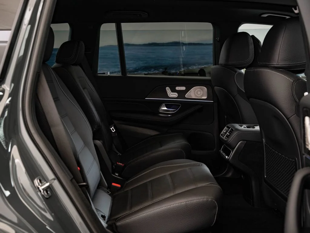 New 2026 Manufaktur Signature Silicon Gray Mercedes-Benz GLS 450 image 48