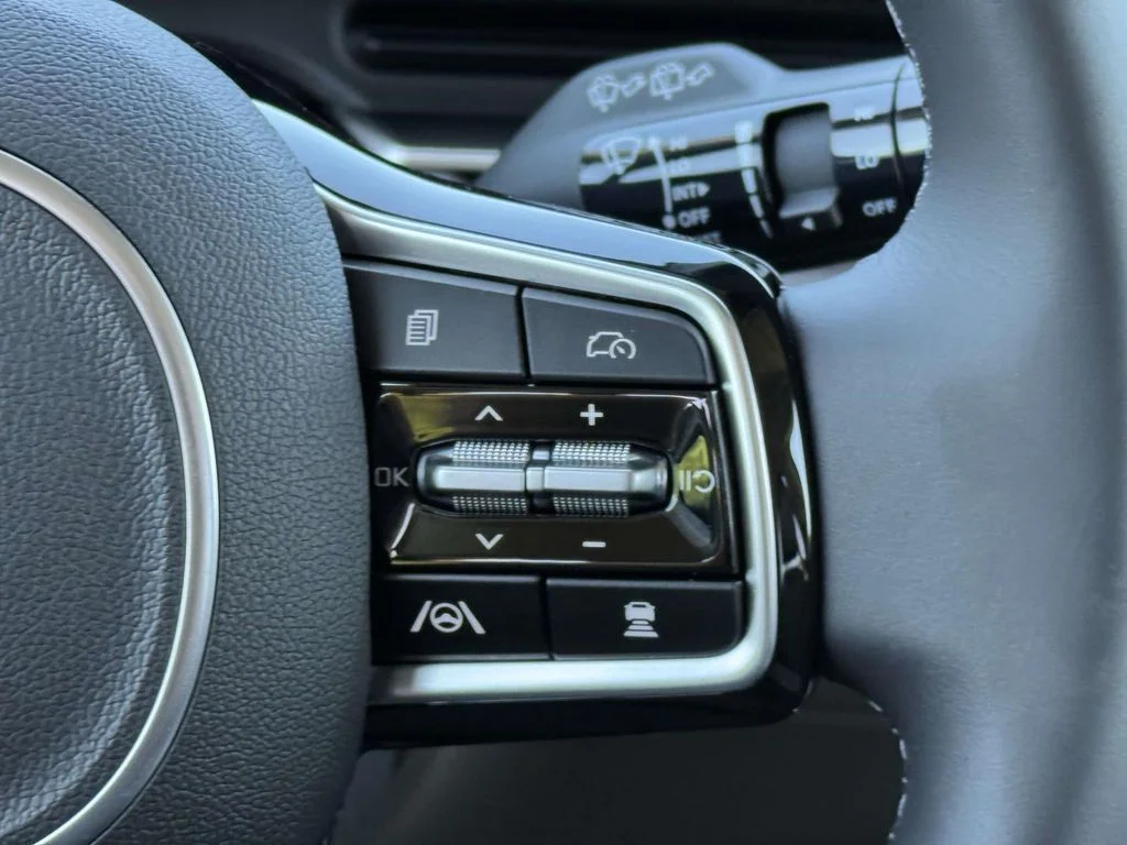 New 2026 Blue Kia EX image 22