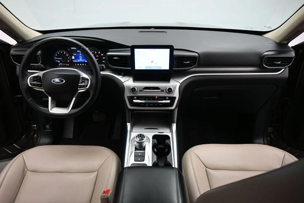 Used 2021 Gray Ford XLT image 21