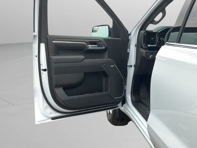 2026 GMC Sierra 1500 SLT - Photo 21