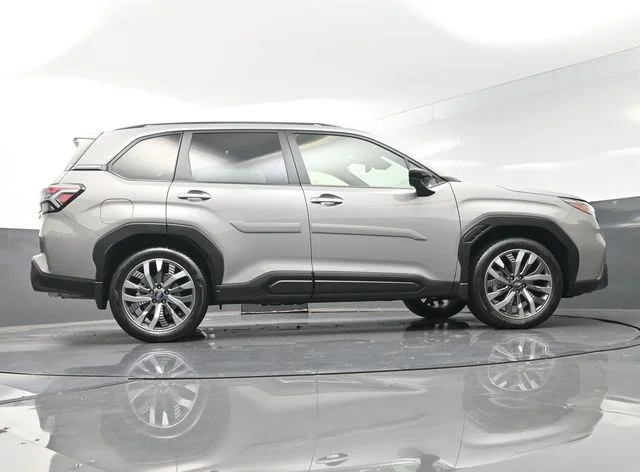 Used 2025 Beige Subaru Touring image 39