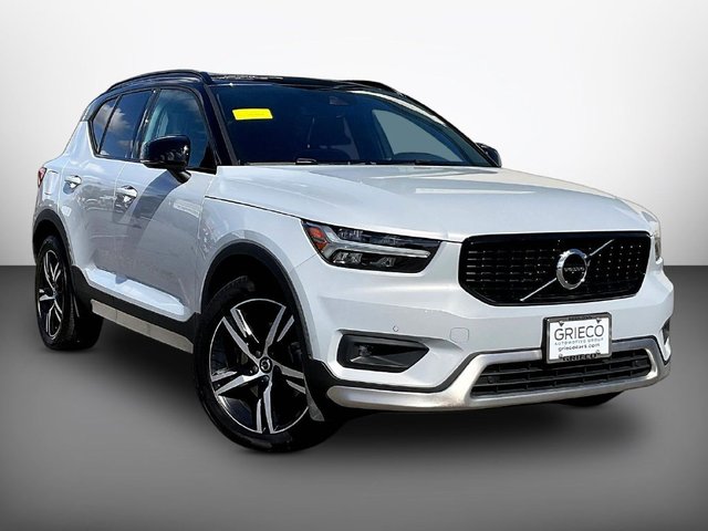2021 Volvo XC40 R-Design